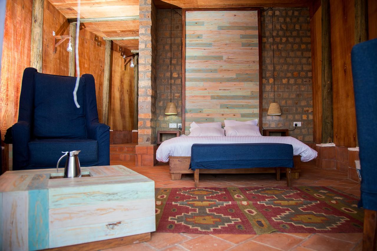 Buvi Lodge Limited Entebbe Exterior foto