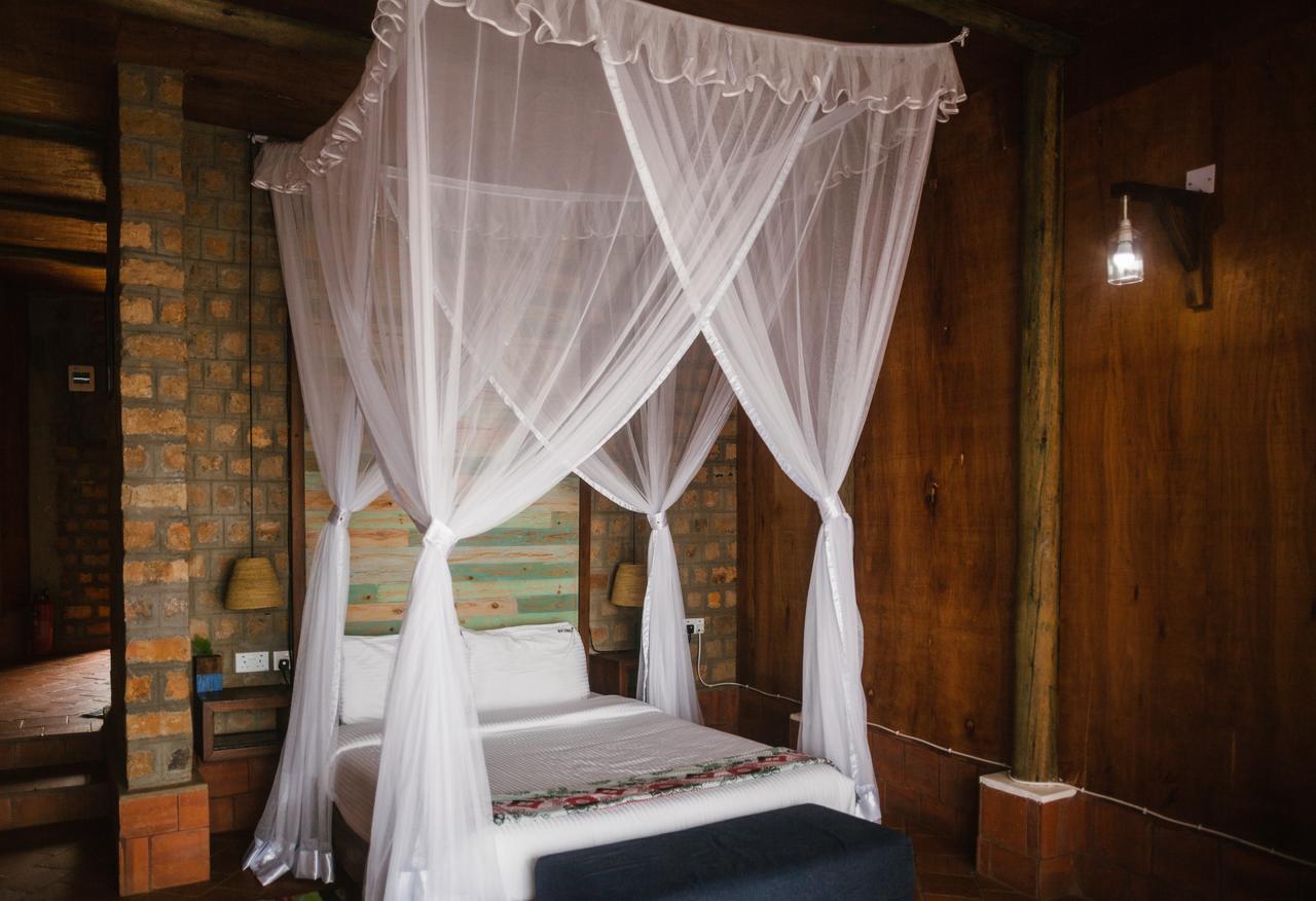 Buvi Lodge Limited Entebbe Exterior foto
